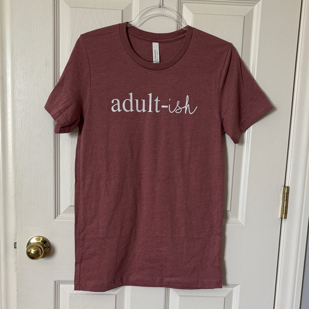 Heathered Dusty Pink Adult-ish' Graphic T-Shirt, NWOT